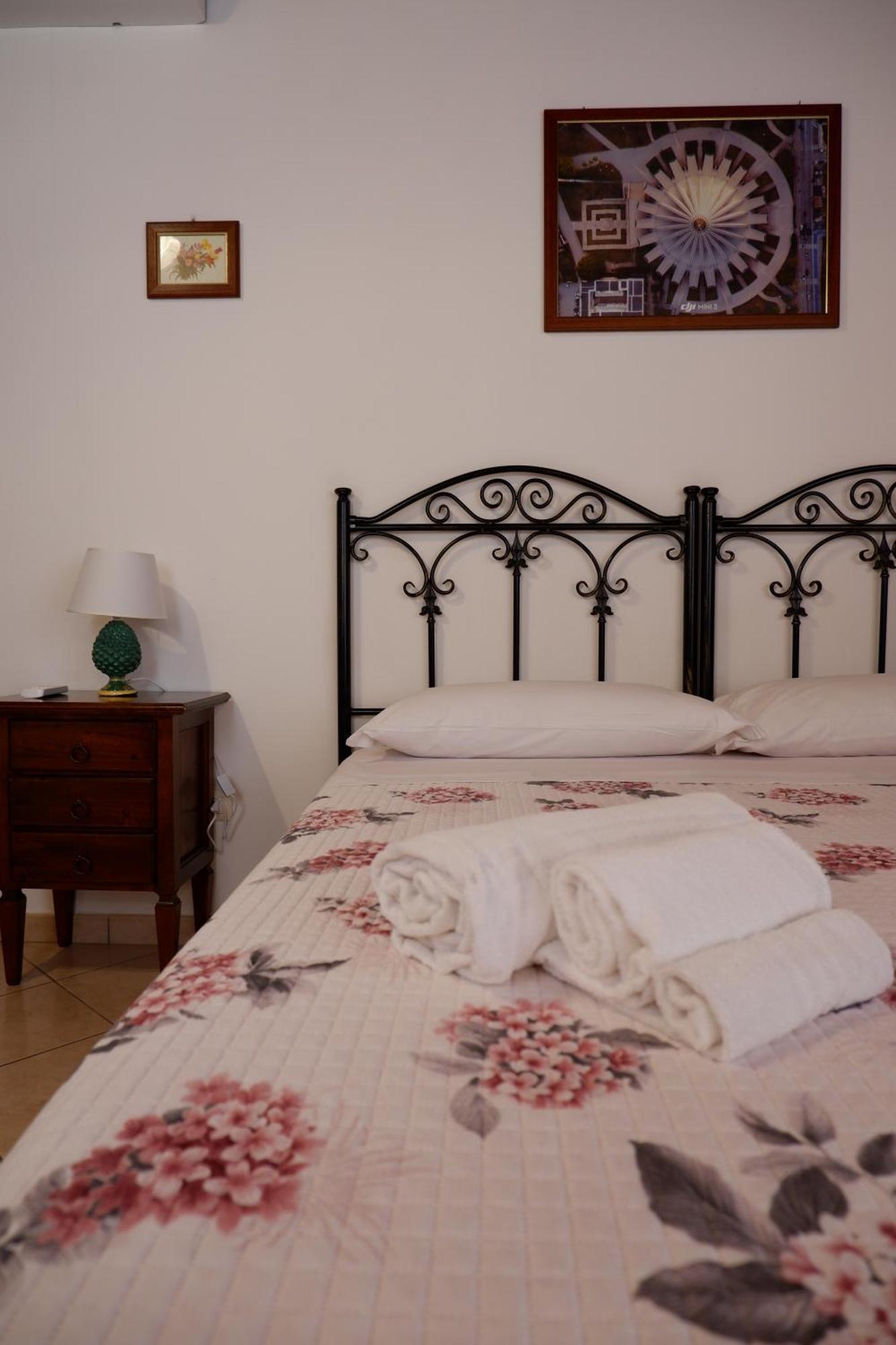 Sikania Residence Apartament *